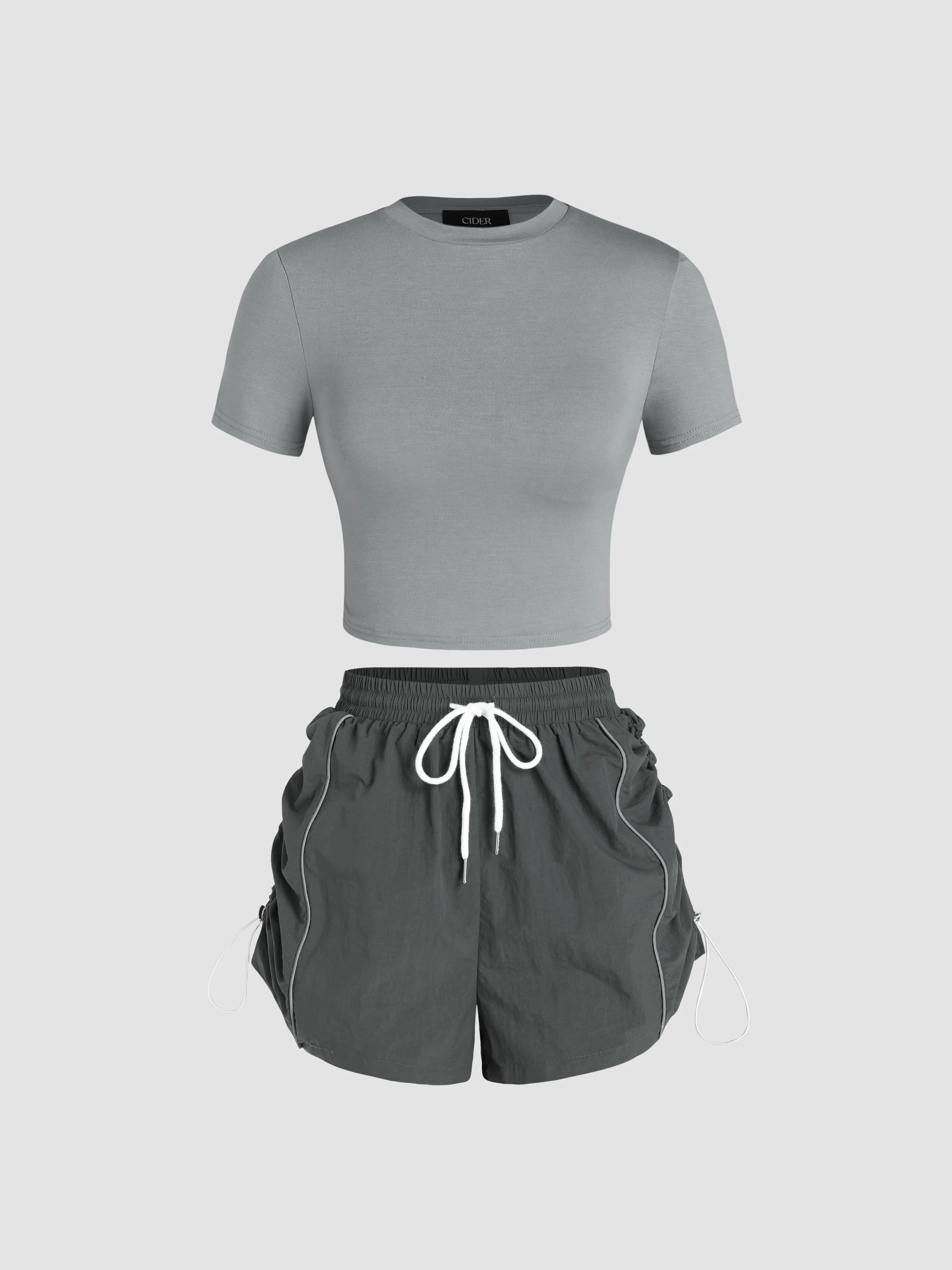 Conjunto de Camiseta Crop de Manga Corta y Pantalón Corto Mini Paracaídas con Cordón